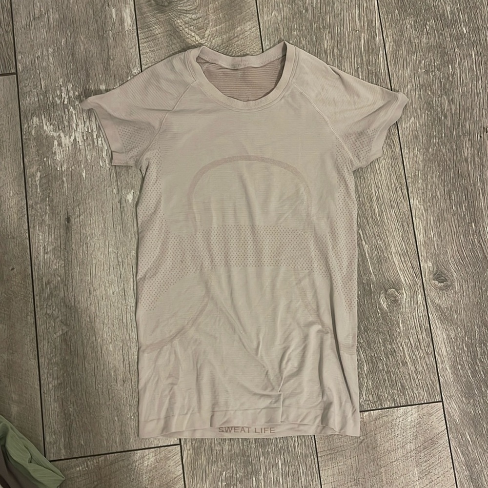 Lululemon swiftly tech